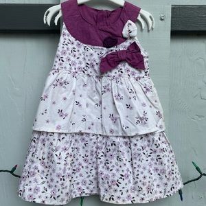 Beautiful little girl dress.Perfect for Spring